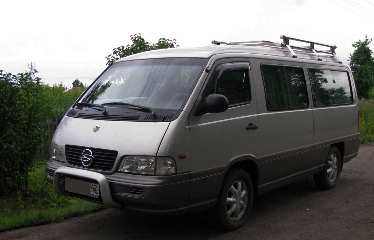 2001 SsangYong Istana