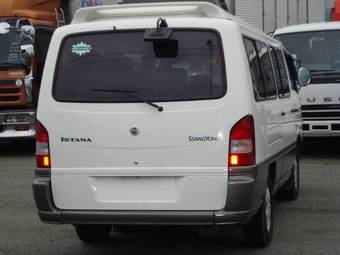 2003 SsangYong Istana Photos