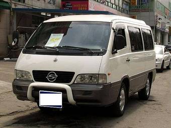 2004 SsangYong Istana Photos