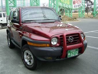 2002 SsangYong Korando Images