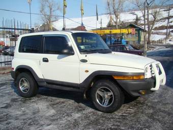 2002 SsangYong Korando Pictures