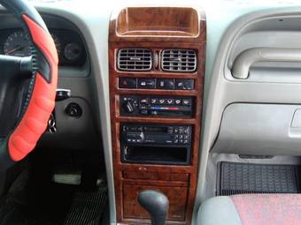 2002 SsangYong Korando Pictures
