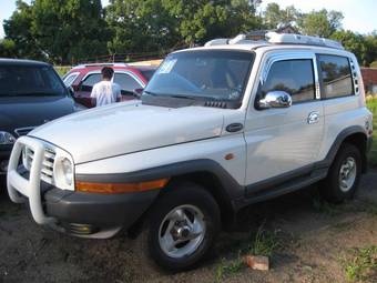 2002 SsangYong Korando Pictures