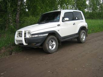 2002 SsangYong Korando Pictures