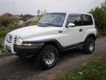 2002 SsangYong Korando Pictures