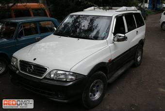 2002 SsangYong Musso Images