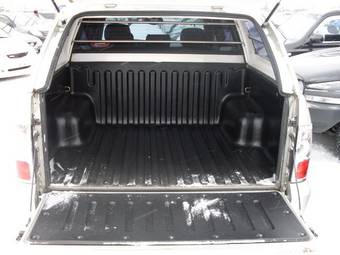 2003 SsangYong New Musso Photos