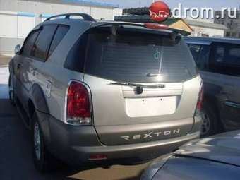 2004 SsangYong Rexton Photos