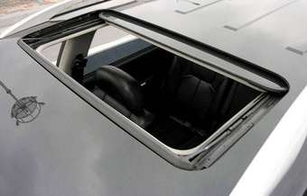 2004 SsangYong Rexton Photos