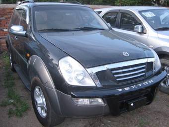 2004 SsangYong Rexton Photos