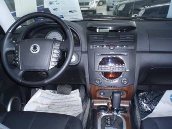 2009 SsangYong Rexton Photos
