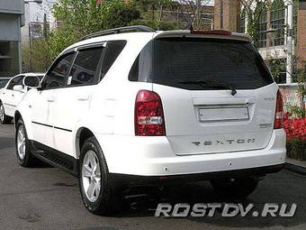 2010 SsangYong Rexton Photos