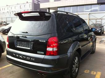 2010 SsangYong Rexton Photos