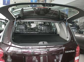 2011 SsangYong Rexton Photos
