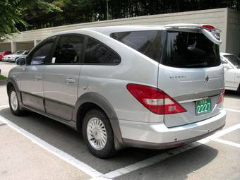 2005 SsangYong Rodius Pictures
