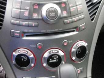 2005 Subaru B9 Tribeca Photos
