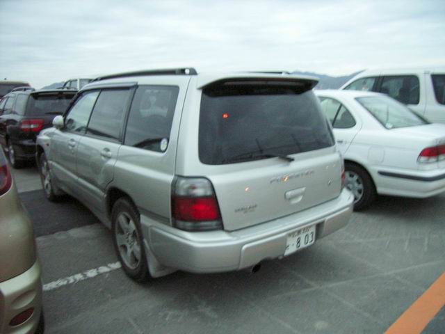 1999 Subaru Forester Pictures