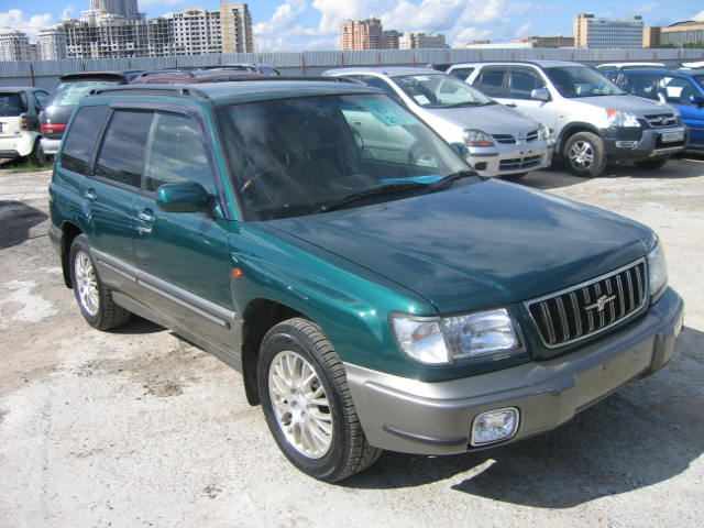 1999 Subaru Forester Photos