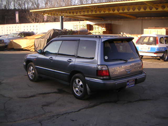 1999 Subaru Forester Photos