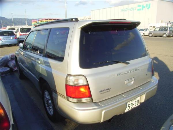1999 Subaru Forester Photos