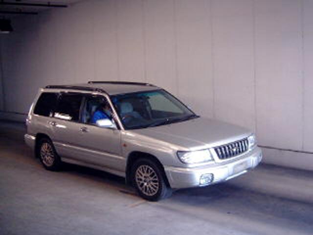 1999 Subaru Forester Photos