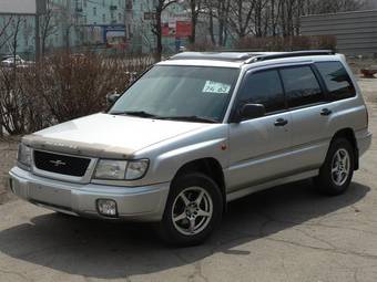 1999 Subaru Forester Photos