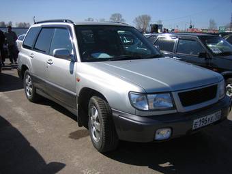 1999 Subaru Forester Photos