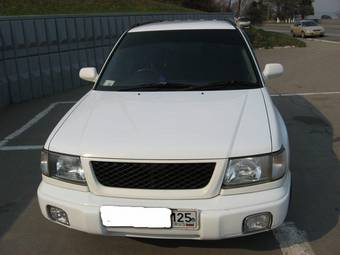 1999 Subaru Forester Images