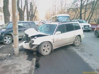 1999 Subaru Forester Pictures