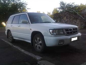 1999 Subaru Forester Pictures