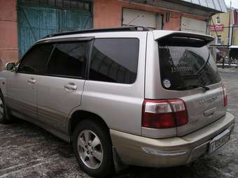 2000 Forester