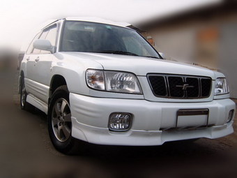 2000 Subaru Forester Photos