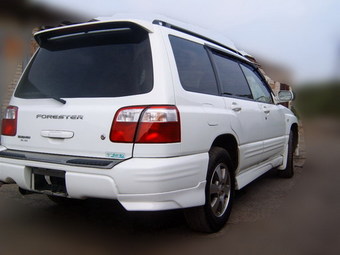 2000 Subaru Forester Photos