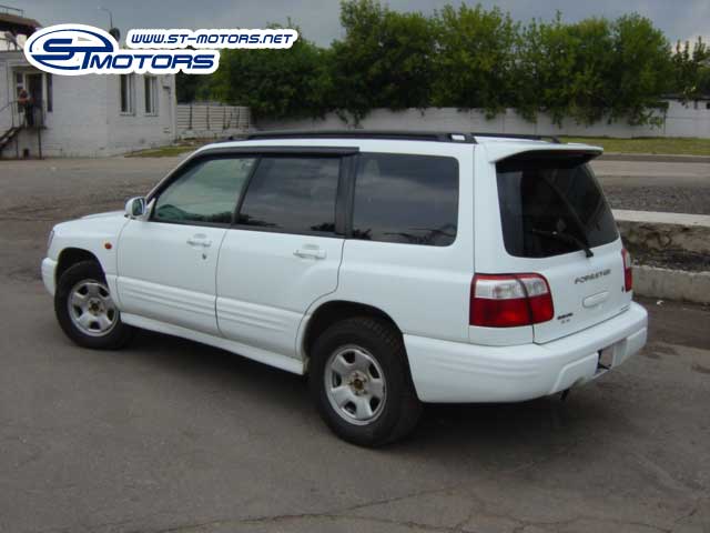 2000 Subaru Forester Pictures