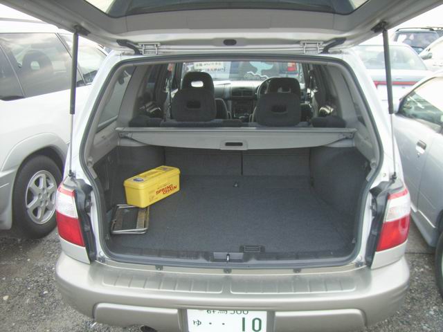 2000 Subaru Forester Photos