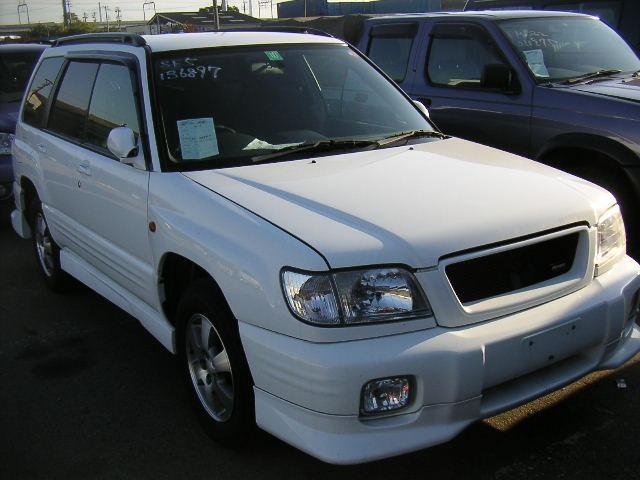 2000 Subaru Forester Photos