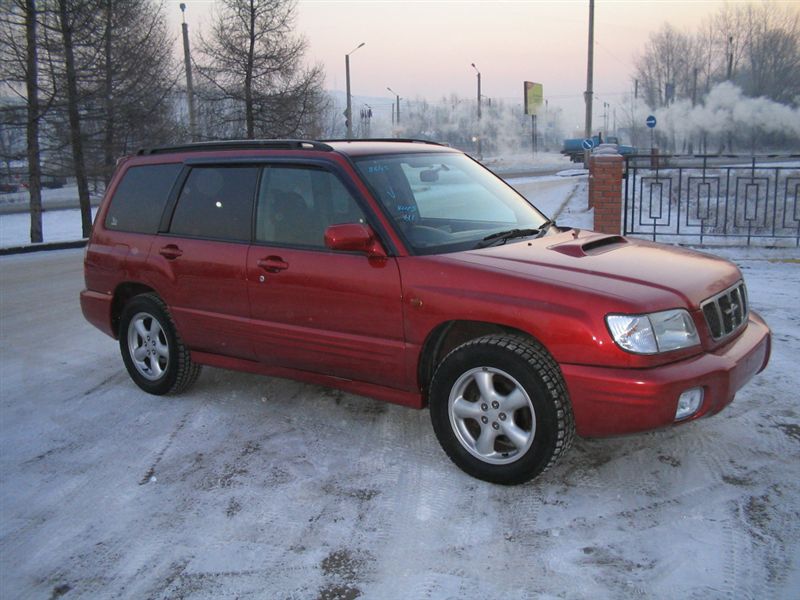 2000 Subaru Forester Pictures
