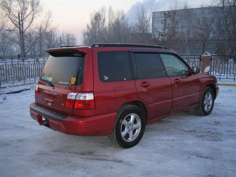 2000 Subaru Forester Photos