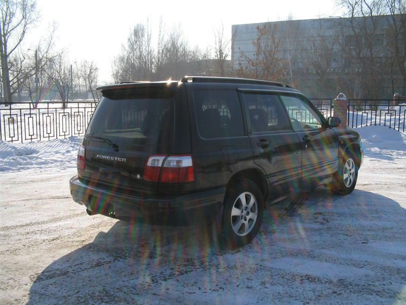 2000 Subaru Forester Photos