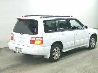 2000 Subaru Forester Photos