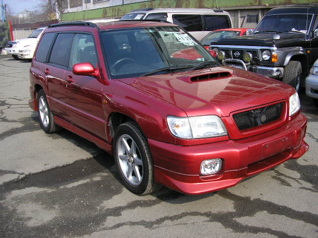 2000 Subaru Forester Images