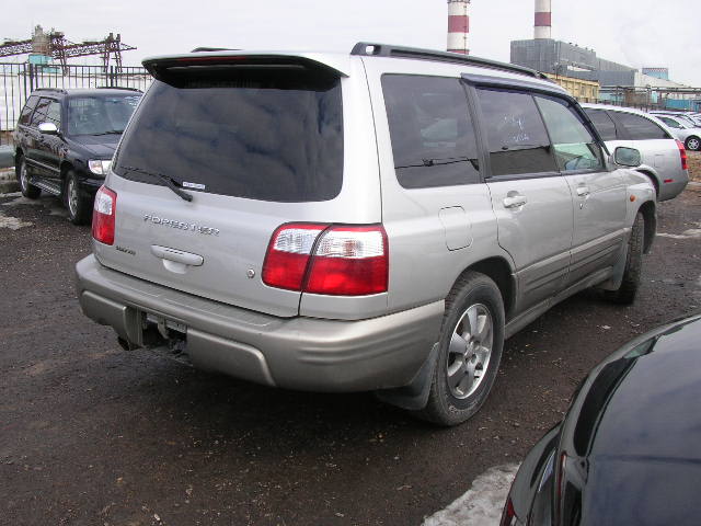 2000 Subaru Forester Photos
