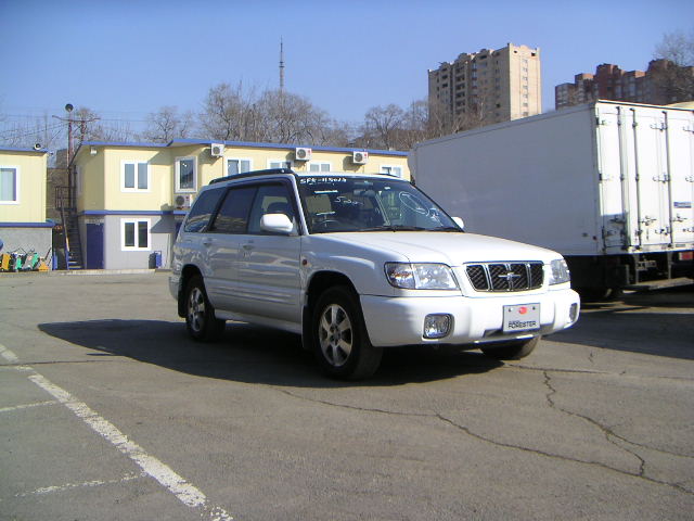 2000 Subaru Forester Photos