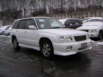 2000 Subaru Forester Photos