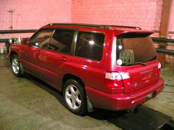 2000 Subaru Forester Photos