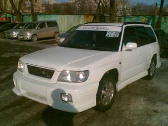 2000 Subaru Forester Photos