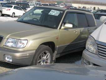 2000 Subaru Forester Pictures