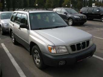 2000 Subaru Forester Images