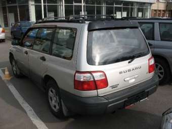 2000 Subaru Forester Pictures
