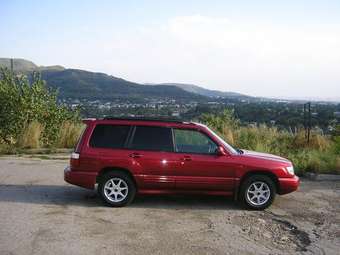 2000 Subaru Forester Photos